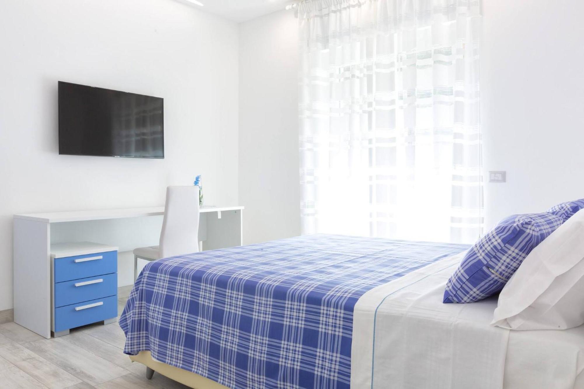Sorrentovibes - New & Stylish Two Bedroom Apartment With Balconies Luaran gambar